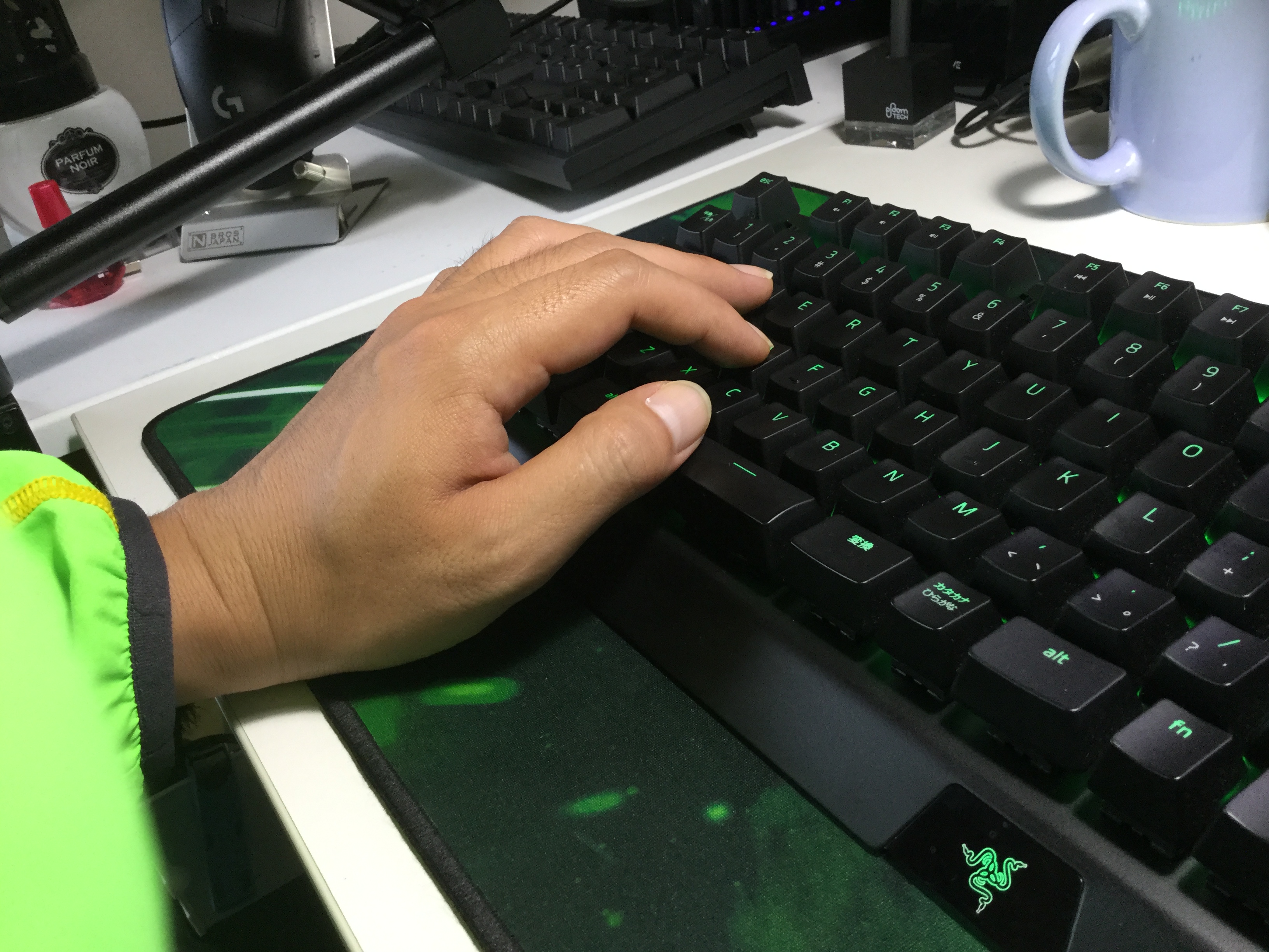 Razer BlackWidow X Chroma JP キーの高さ