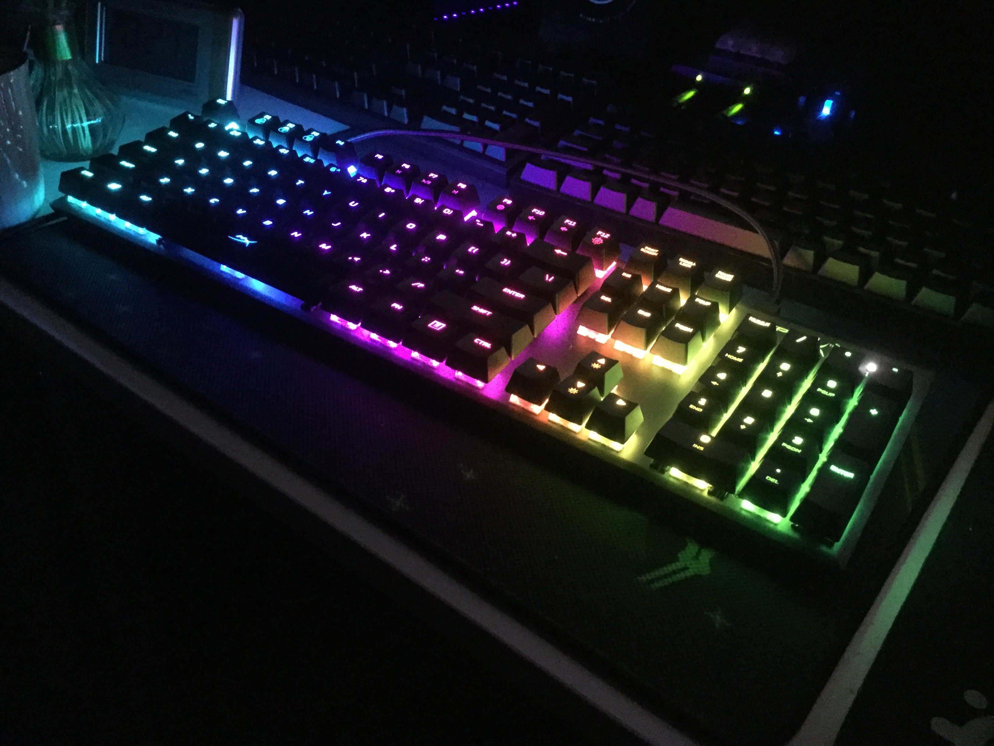 Alloy FPS RGB 照明
