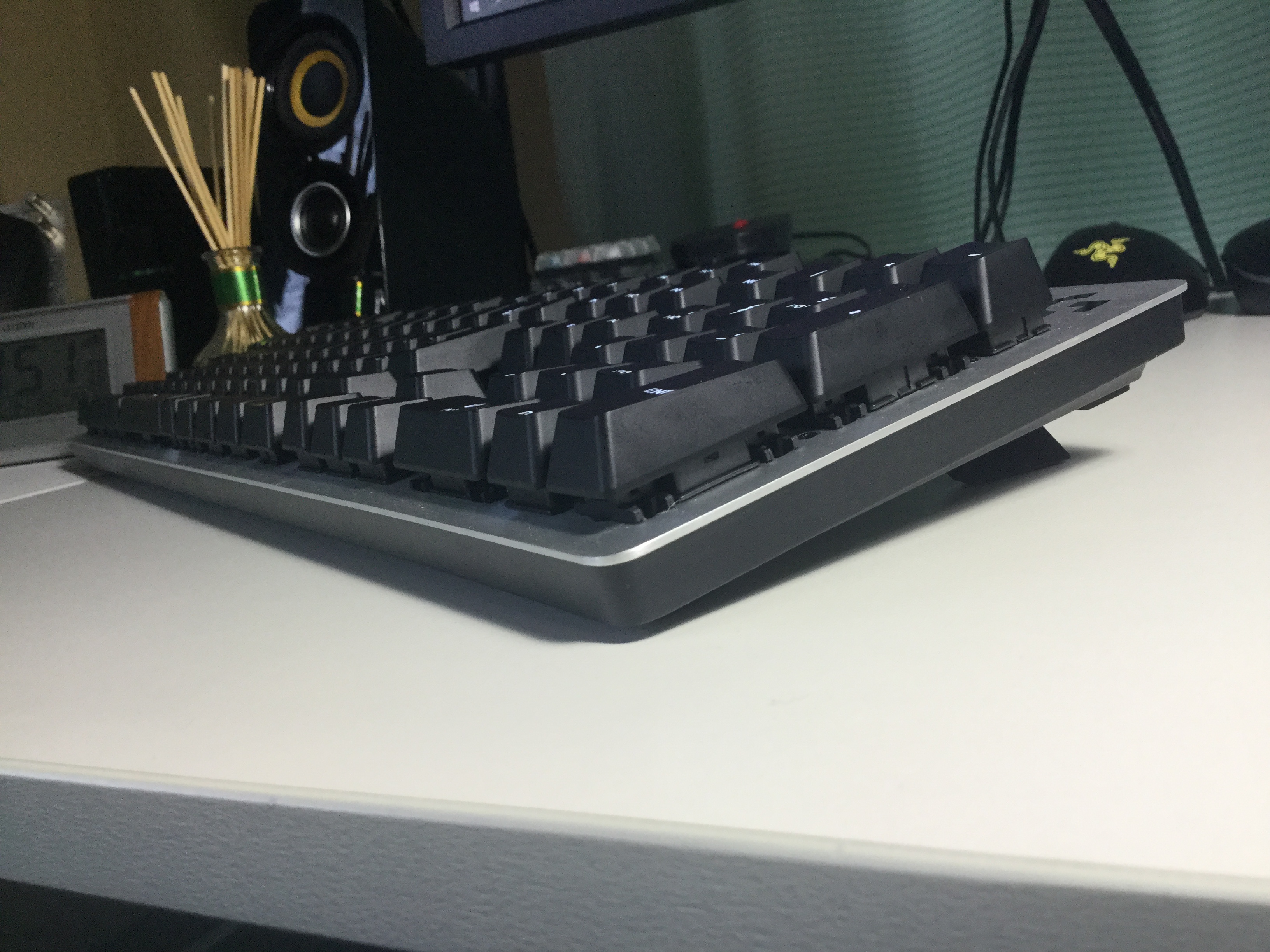 G413 フローティングデザイン