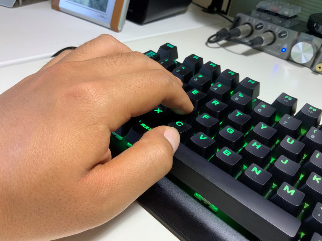 SteelSeries「APEX M750」 打鍵感