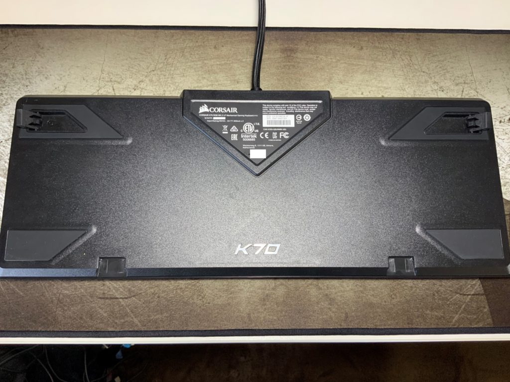 K70 RGB MK.2 LOW PROFILE 背面