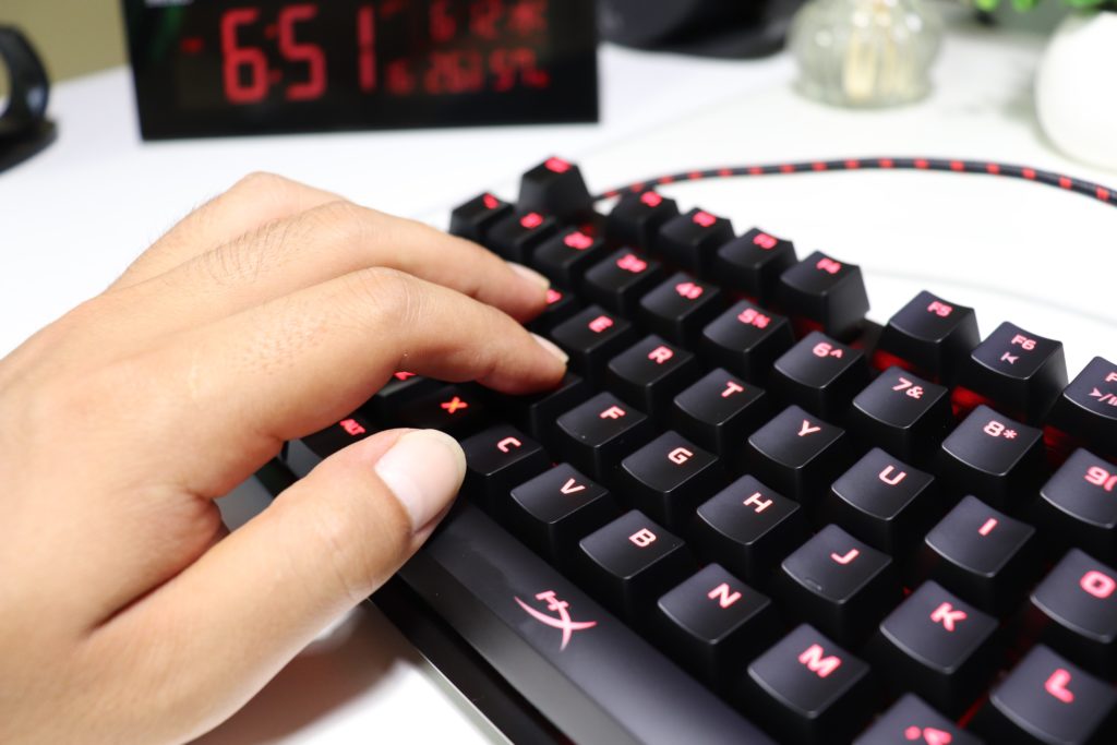 Alloy FPS Pro 打鍵感