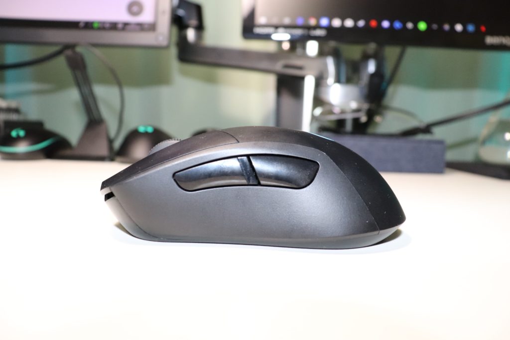 G703h 左側面