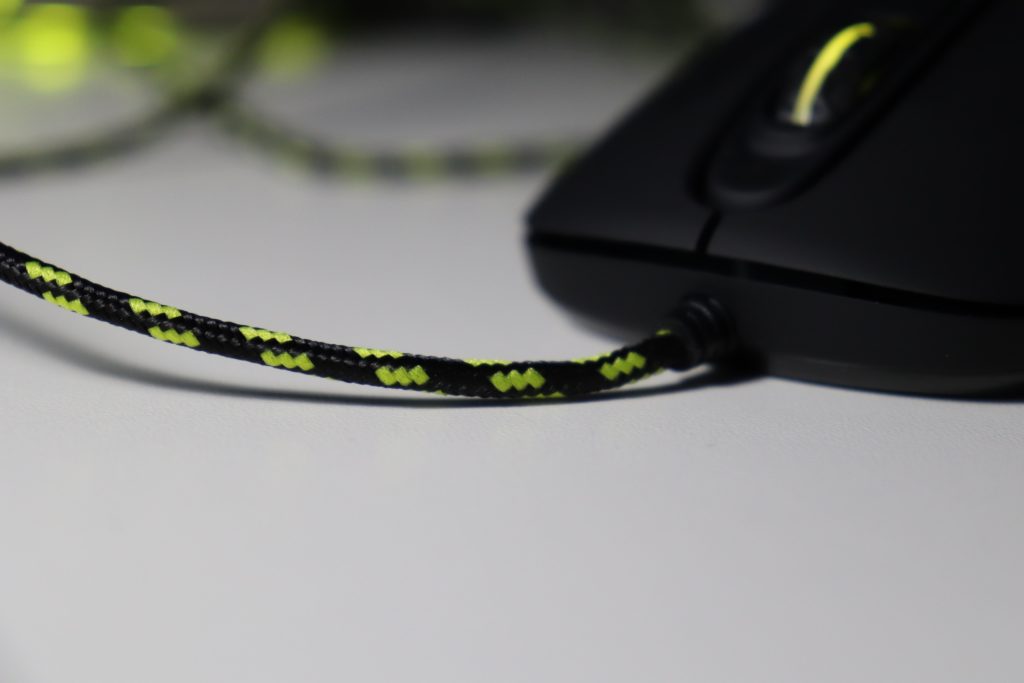 Xtrfy M2 ケーブル