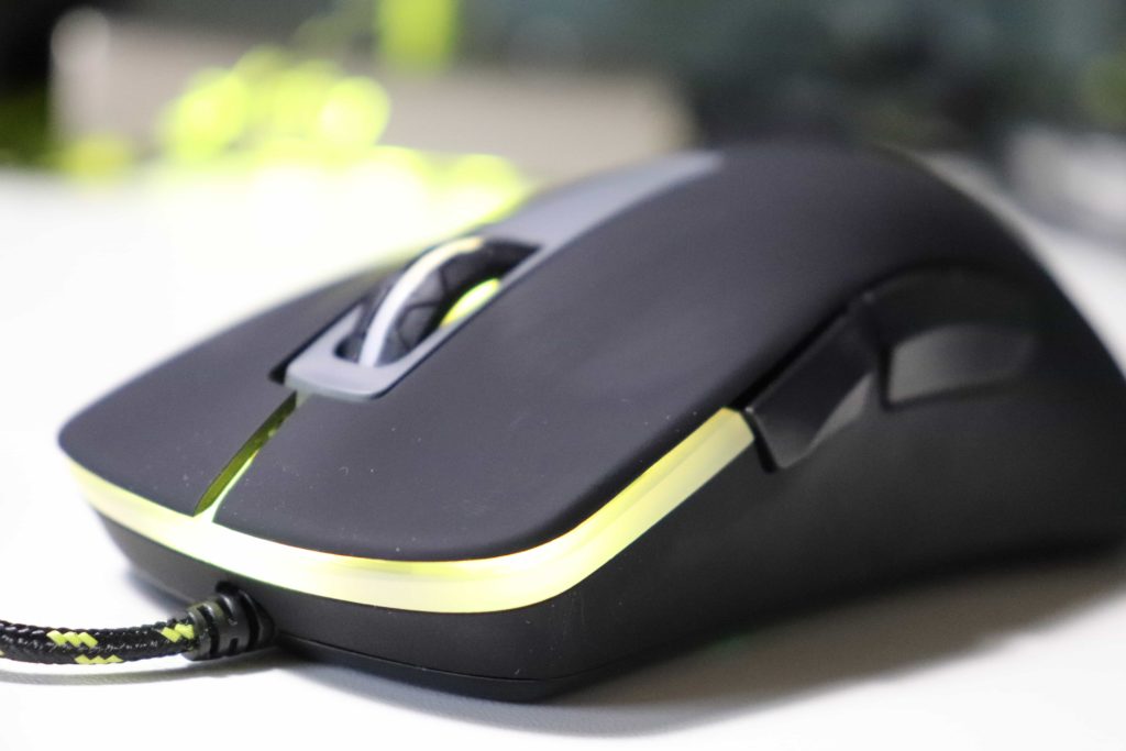 Xtrfy M1 クリック