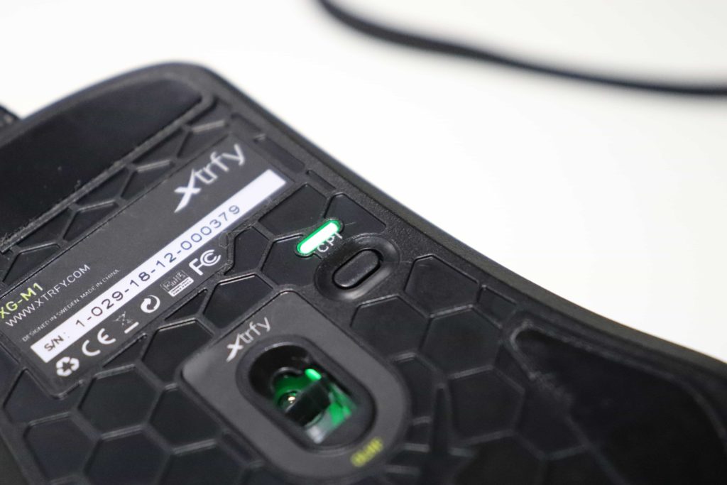 Xtrfy M1 DPI変更ボタン