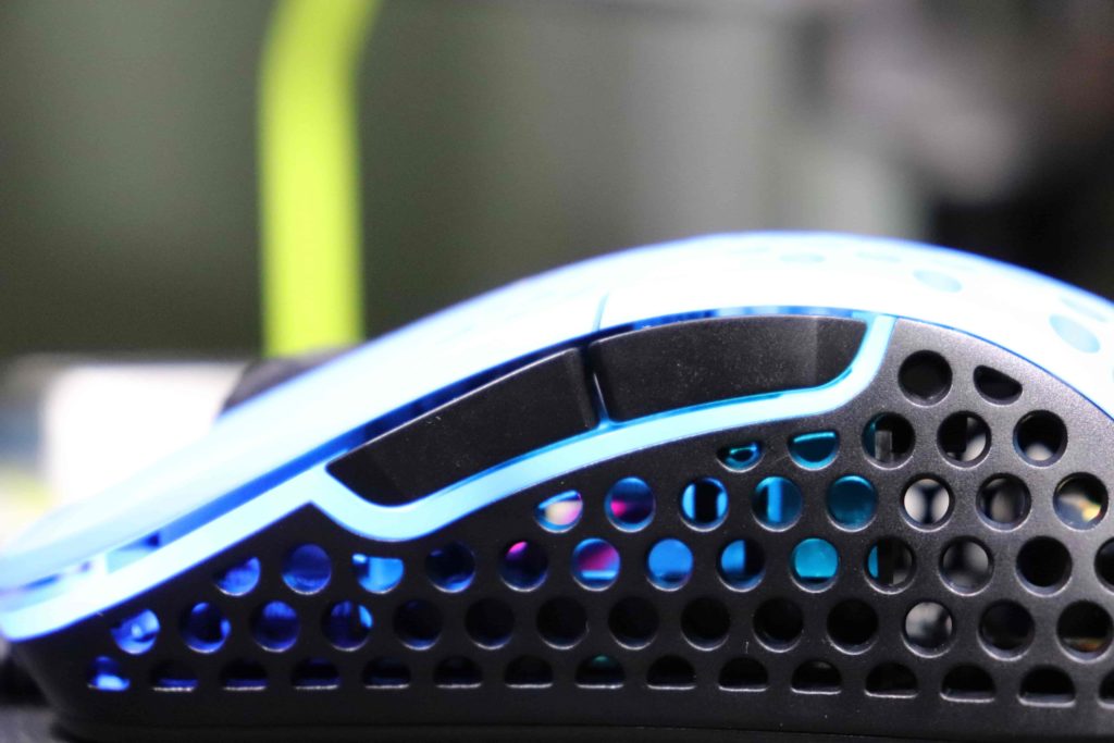 Xtrfy M4 サイドボタン