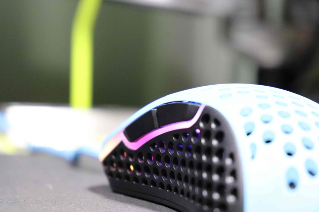 Xtrfy M4 サイドボタン