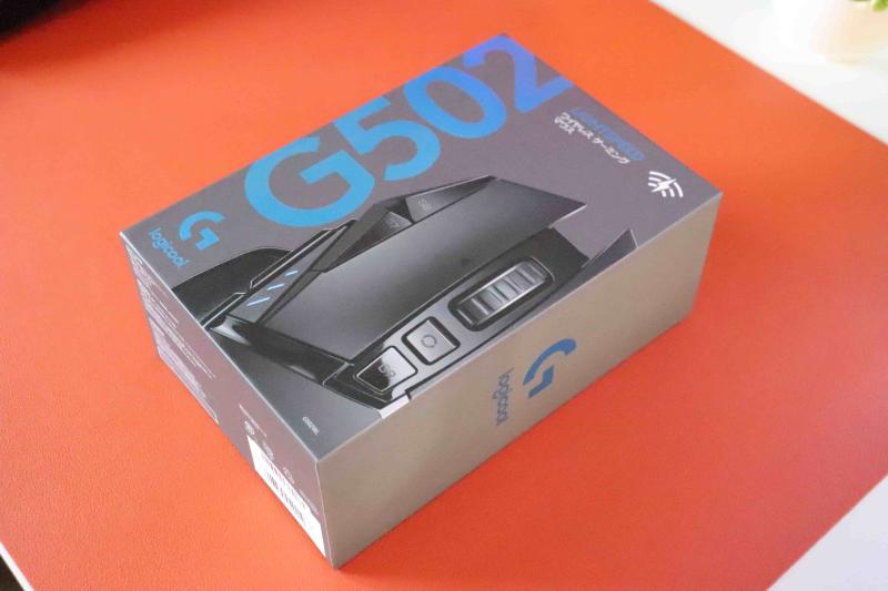 「G502WL」の箱デザイン