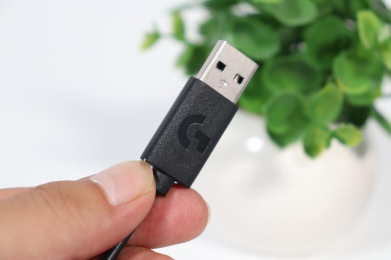 G203　USB端子